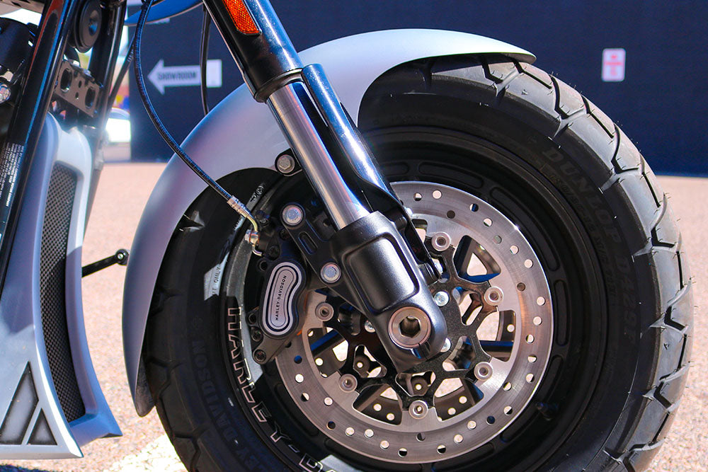 SUPER-LITE CAFE FRONT FENDER KIT 18-PRESENT M8 FAT BOB® (Includes inverted fork adapter)