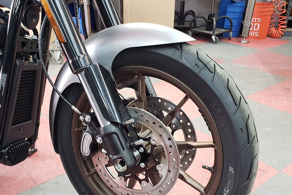 LOW RIDER-S & ST CUSTOM FRONT FENDER ADAPTER KIT (FOR OEM WHEELS & TIRES)