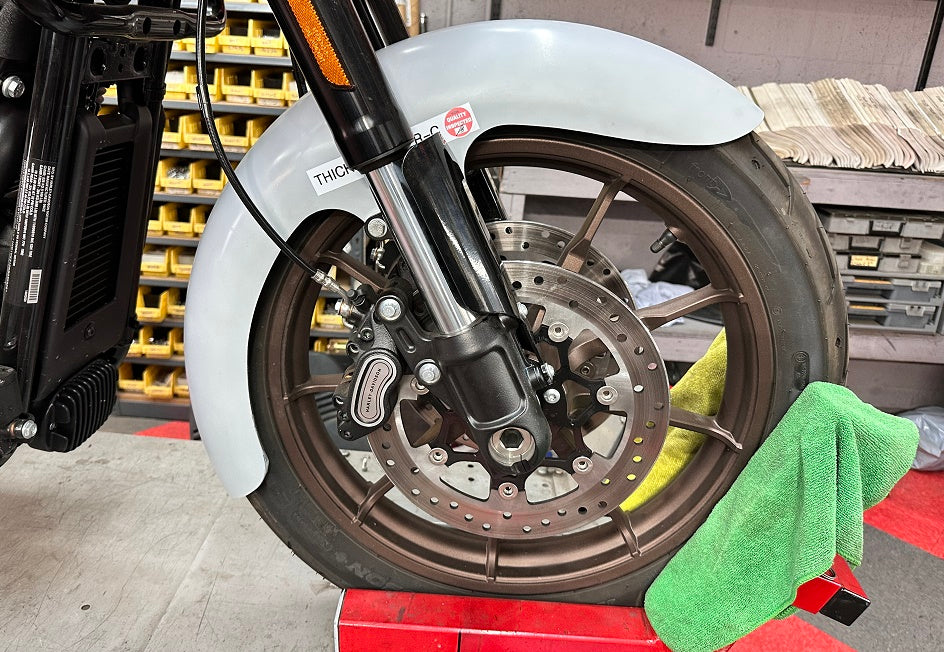 SUPER-LITE "THICKY" FRONT FENDER KIT 19" FOR 2018-PRESENT LOW RIDER®-S & ST (Includes inverted fork adapter)