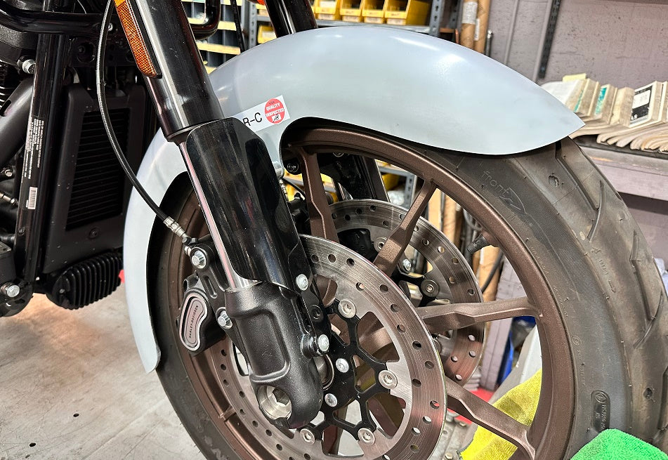 SUPER-LITE "THICKY" FRONT FENDER KIT 19" FOR 2018-PRESENT LOW RIDER®-S & ST (Includes inverted fork adapter)