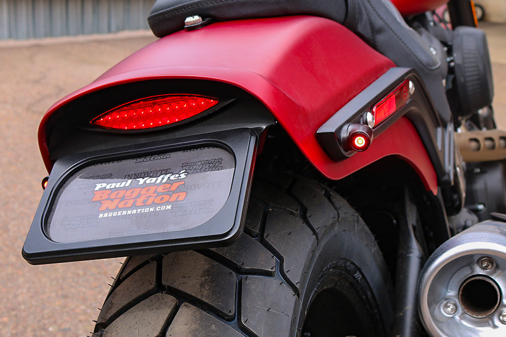 M8 FAT BOB® LIGHT & LICENSE KIT