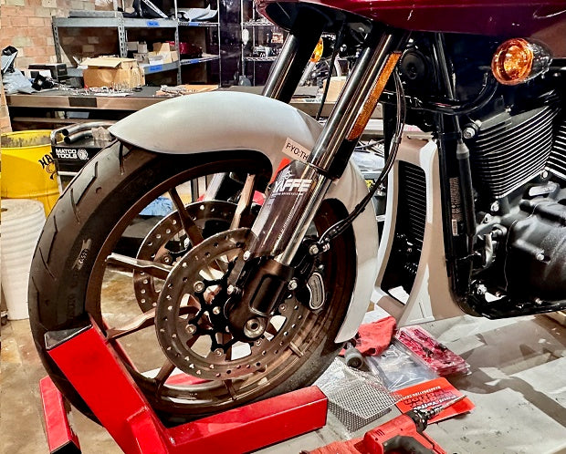 SUPER-LITE "SPORT" FRONT FENDER KIT 19" FOR 2018-PRESENT LOW RIDER®-S & ST (Includes inverted fork adapter)
