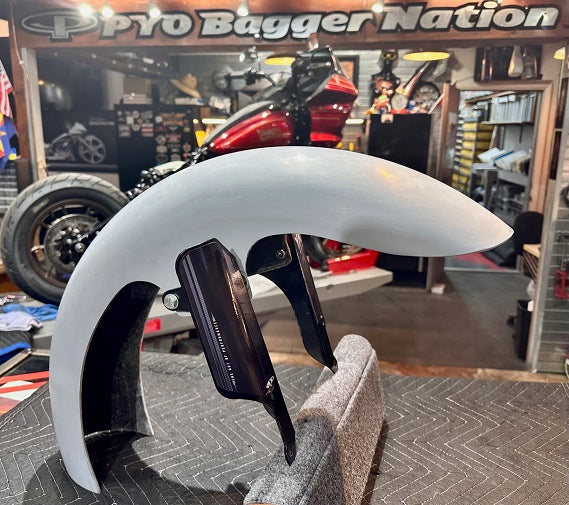 SUPER-LITE "SPORT" FRONT FENDER KIT 19" FOR 2018-PRESENT LOW RIDER®-S & ST (Includes inverted fork adapter)