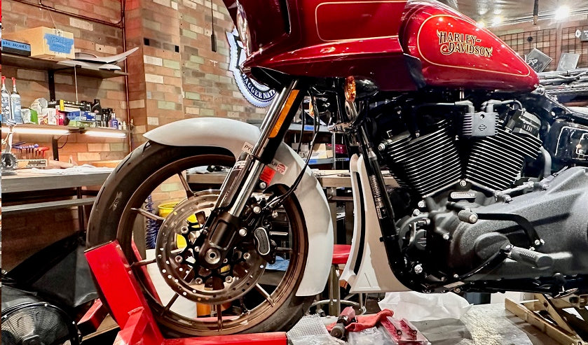 SUPER-LITE "SPORT" FRONT FENDER KIT 19" FOR 2018-PRESENT LOW RIDER®-S & ST (Includes inverted fork adapter)