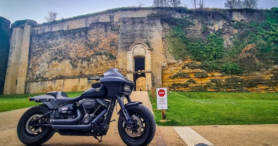 SHARKNADO® FAIRING includes a Klock Werks Flare™ Windshield!