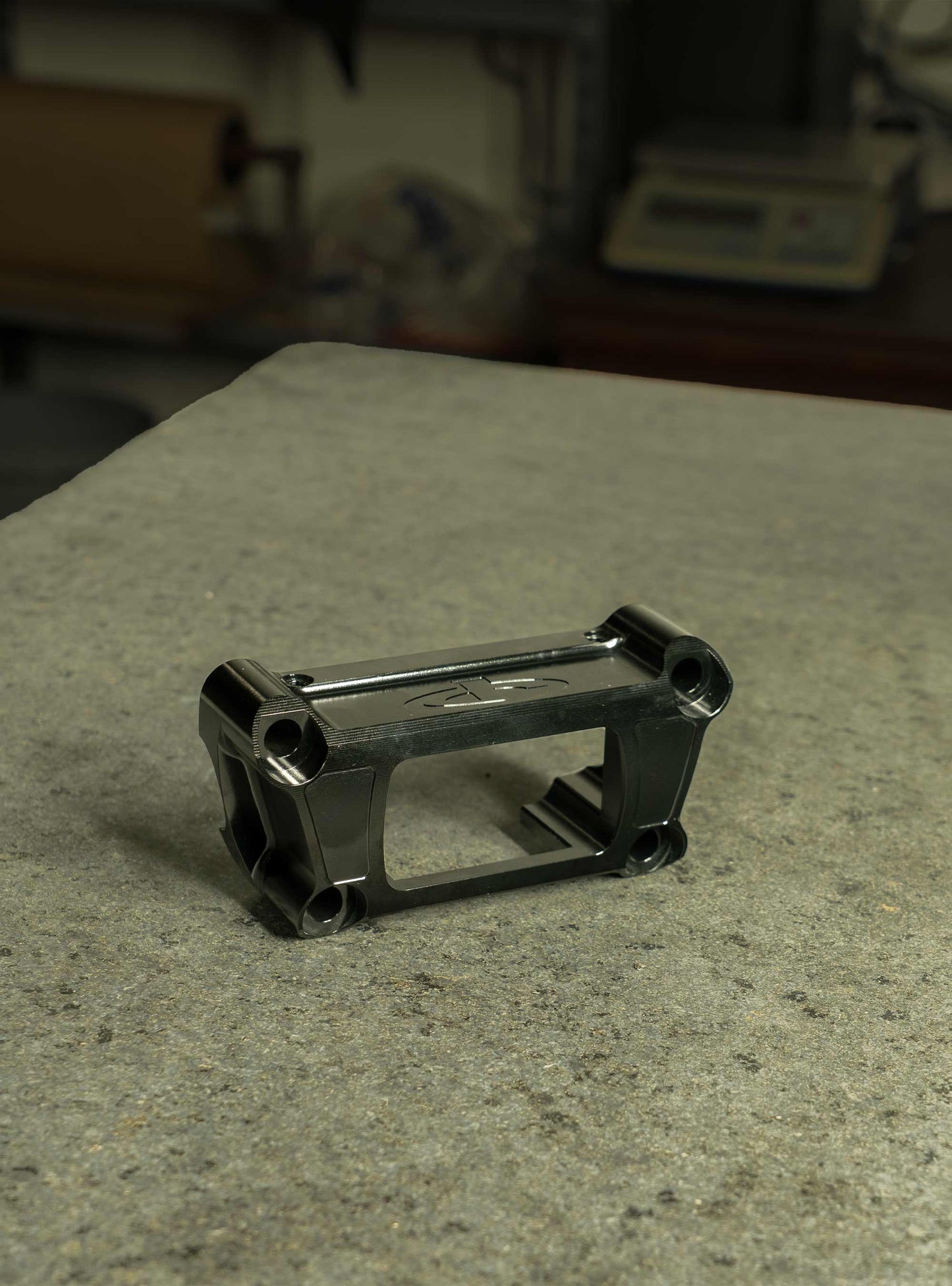 Digital Super Riser Clamp For M8 Softail Models