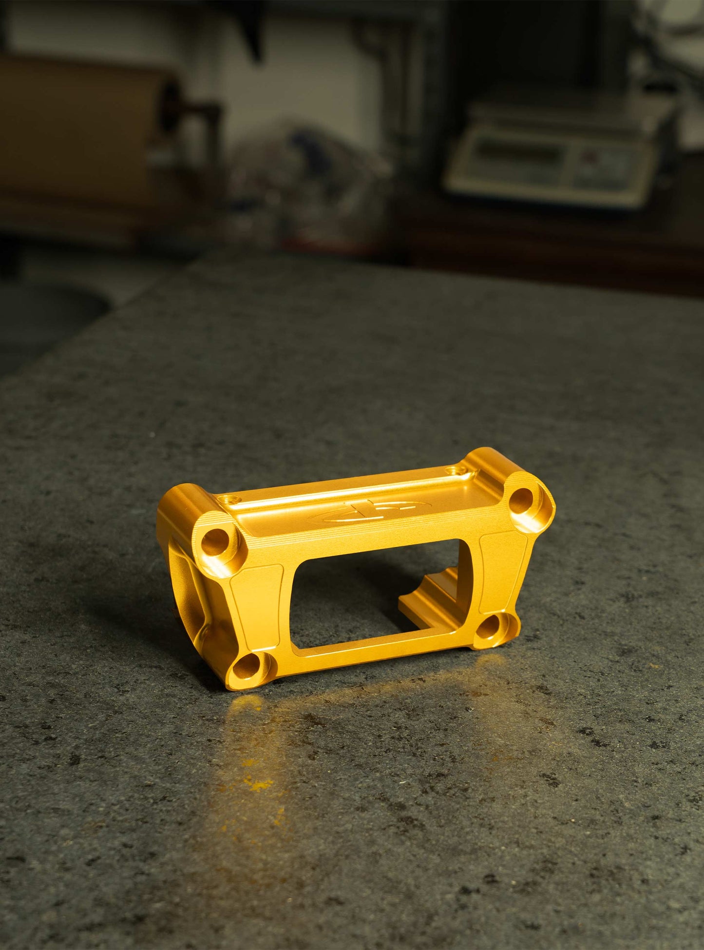 Digital Super Riser Clamp For M8 Softail Models