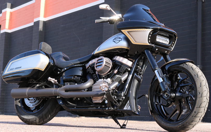 BLACK STASH CHIN SPOILER FOR M8 SOFTAILS®