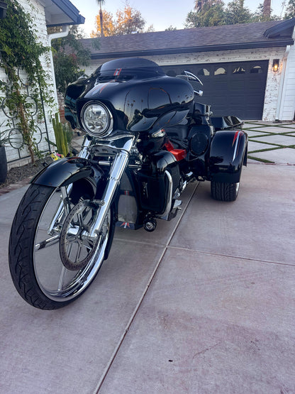 Harley-Davidson / Paul Yaffe 2022 Full Custom Chopper, Tri Glide with Bagger Nation 26" wheel, 20" matching rear wheels and full custom body! Also includes color matched Trailer!