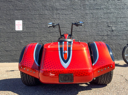 Harley-Davidson / Paul Yaffe 2022 Full Custom Freewheeler with Bagger Nation SRT Wide Performance Tire Kit & Matching Bushtec Trailer