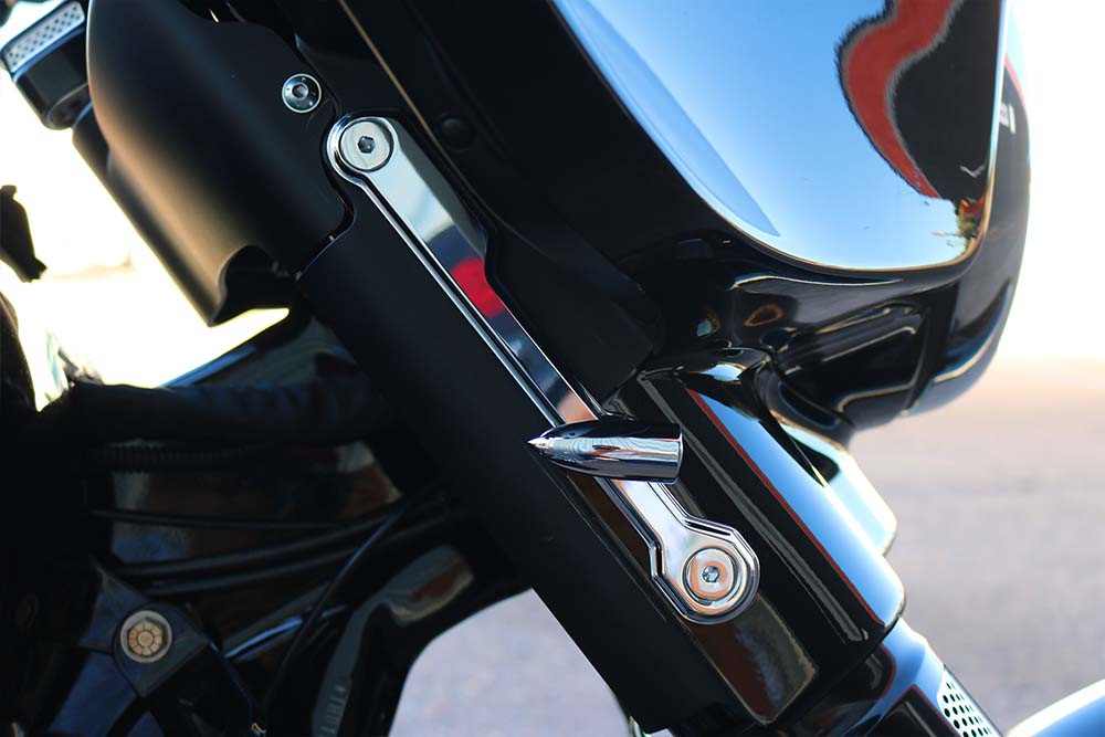 LIGHTNING BULLET TURN SIGNAL KITS FOR BATWING FAIRINGS & ROAD KINGS®