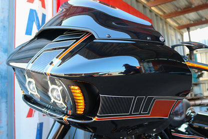 TRACERS TURN SIGNAL BEZELS For 2015-Present Road Glides & Road Glide 3