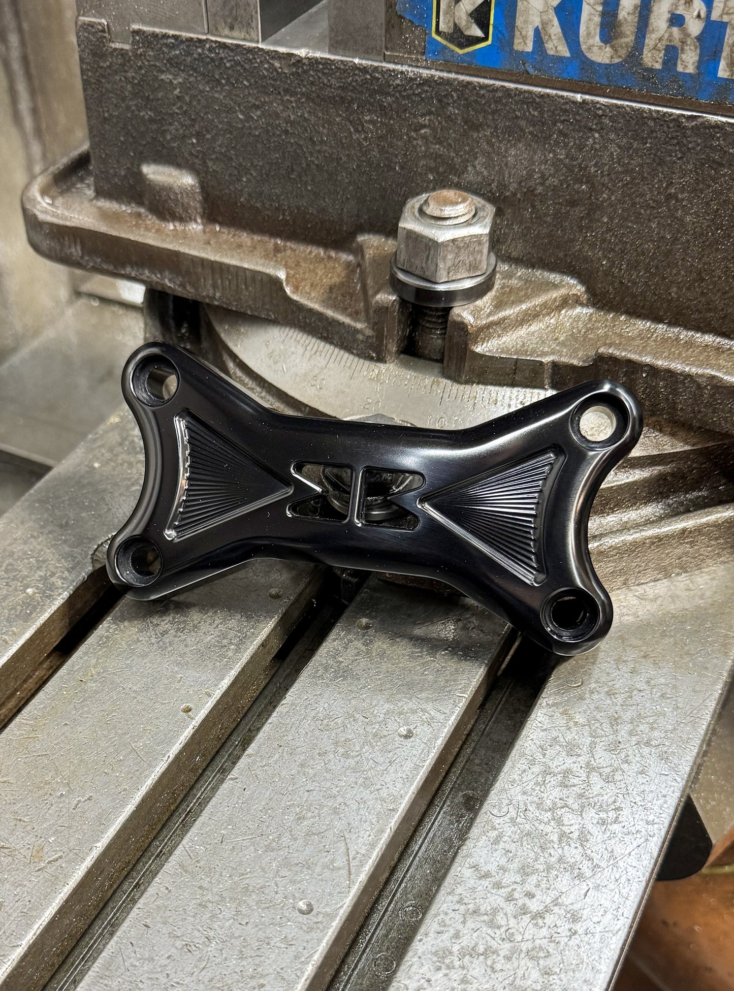 Dog Bone Super Riser Clamp